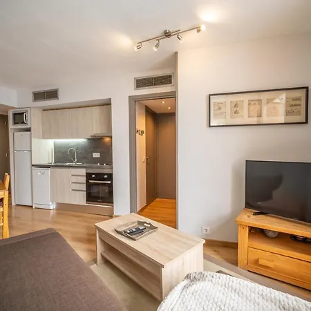 Con Encanto Baqueira 1500 Apartment Naut Aran